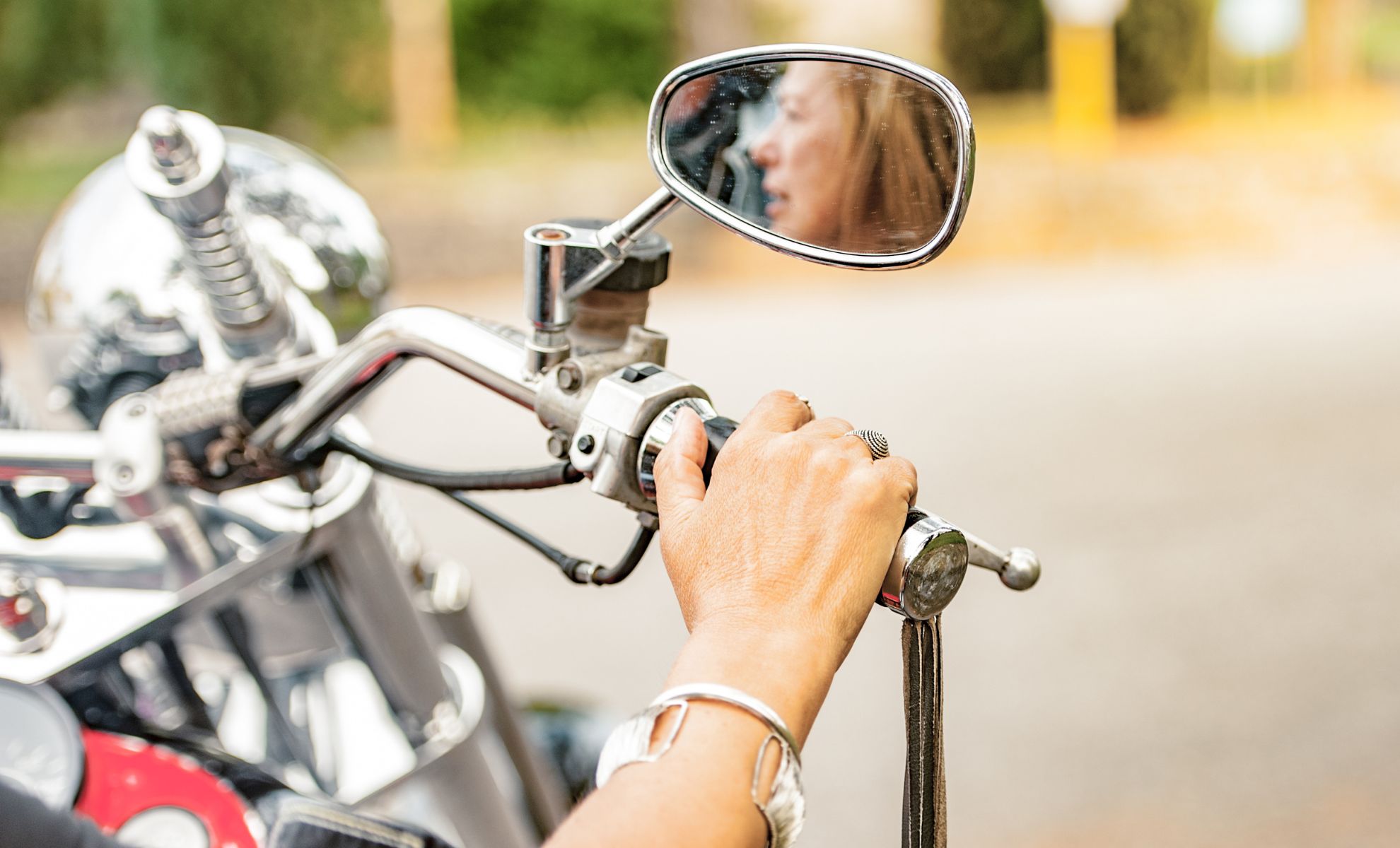Sécurité en moto : conseils pour les jeunes conducteurs